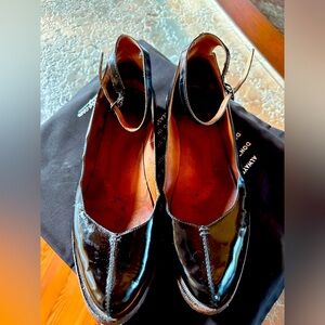 Fluevog - Jen - flat, strong beautiful leather - size 10